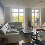 Fuchs Und Elster * Hohenkirchen (Nordwestmecklenburg)