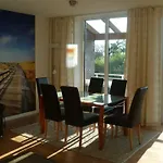 Fuchs Und Elster Hohenkirchen (Nordwestmecklenburg)
