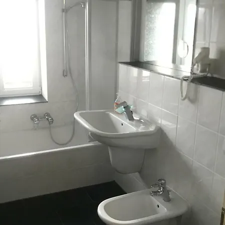 Fuchs Und Elster Hohenkirchen (Nordwestmecklenburg)